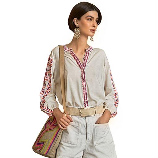 BLUSA BORDADA HOJAS LATIDO [0]