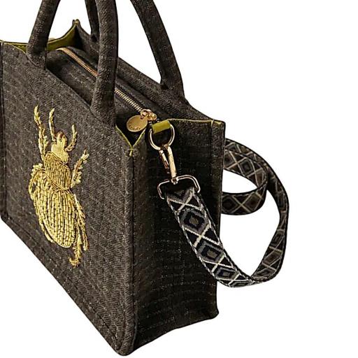 BOLSO TOTE LATIDO CON ESCARABAJO BORDADO [4]