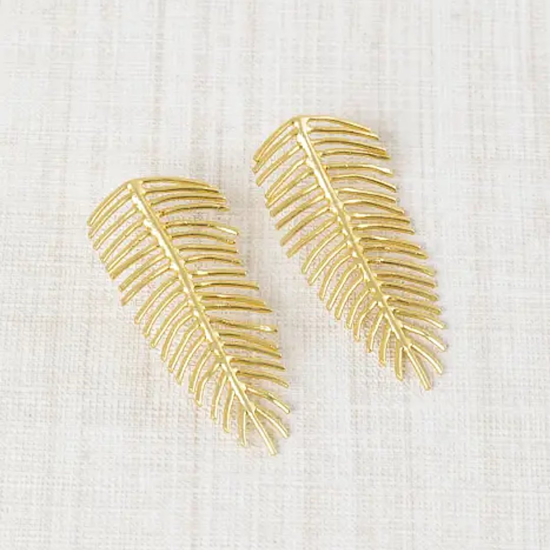 pendientes hoja dorada latido largos mujer diseño natural elegante Casa Reinal