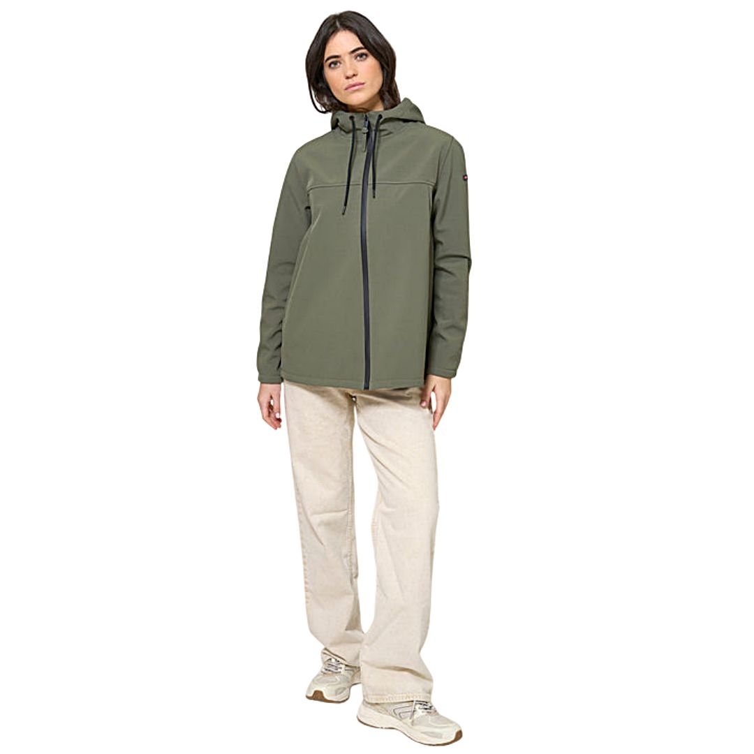 Chaqueta softshell mujer Batela A2603 verde con capucha y cremallera