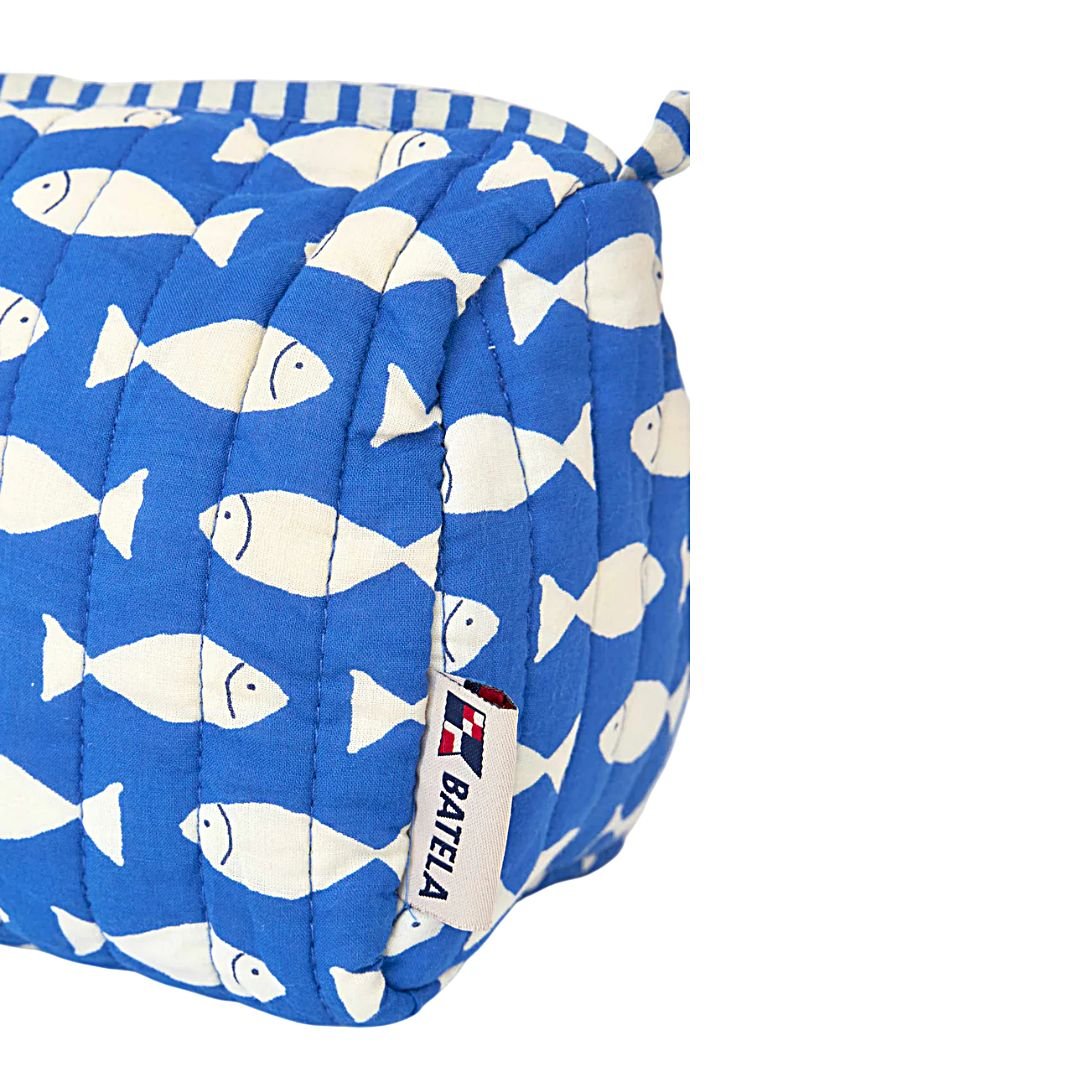 neceser algodón peces Batela 21x14 cm estampado marinero azul acolchado con compartimentos interiores