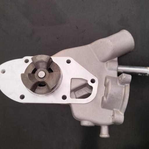 BOMBA DE AGUA FORD SCORPIO GRANADA SIERRA PEUGEOT 505 DIESEL [2]