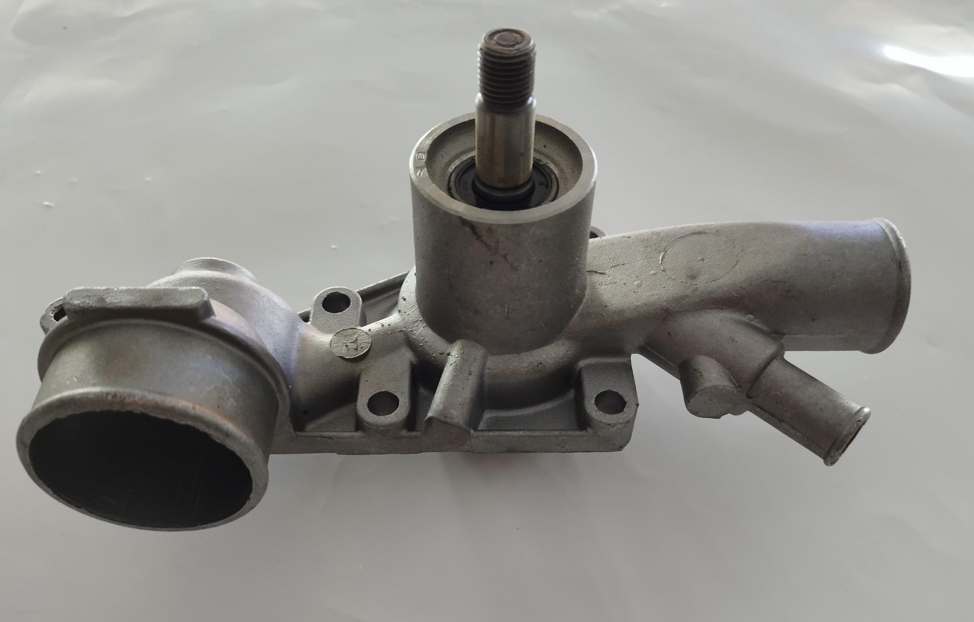 BOMBA AGUA PEUGEOT 404