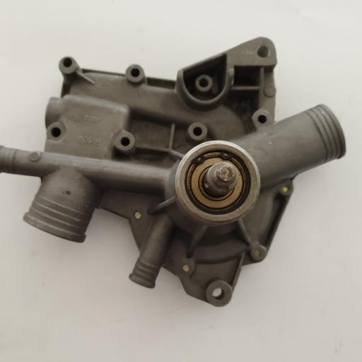 BOMBA DE AGUA RENAULT 4 Y 6 ANTIGUO PRIMERAS SERIES [0]