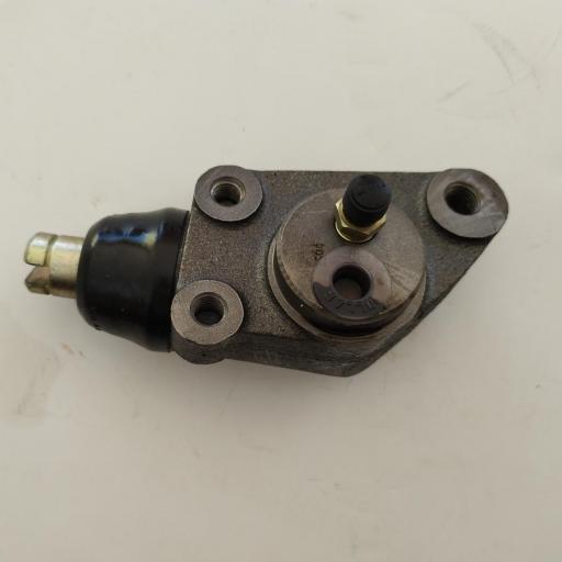 BOMBIN FRENO DELANTERO IZQUIERDO CAMIONES AVIA GA AVIA 5000 [0]