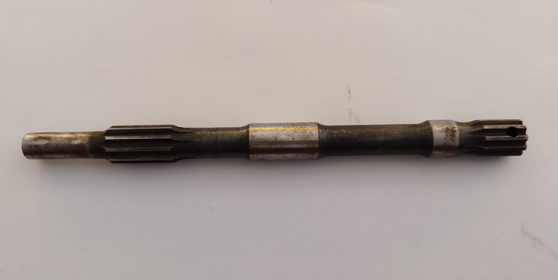 EJE DE EMBRAGUE RENAULT 8  10 EXTRIAS