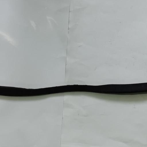 GOMA INFERIOR PORTON TRASERO RENAULT 4