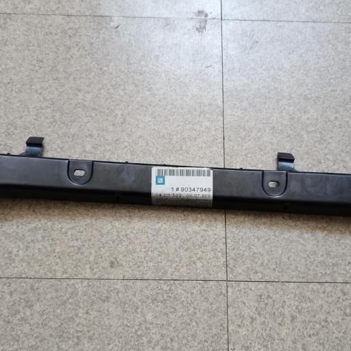 SOPORTE O GUIA PARAGOLPES TRASERO DERECHO OPEL CALIBRA 