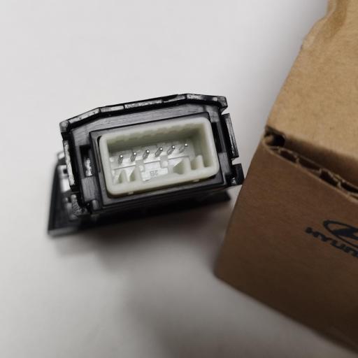 INTERRUPTOR LUZ AVERIA O WARNING HYUNDAI TUCSON [1]