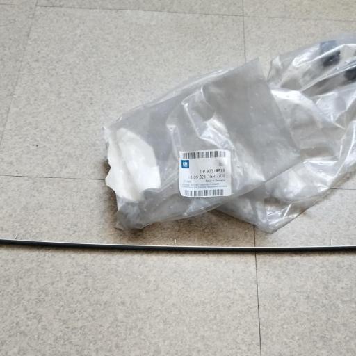 MOLDURA PARAGOLPES TRASERA IZQUIERDA OPEL OMEGA A