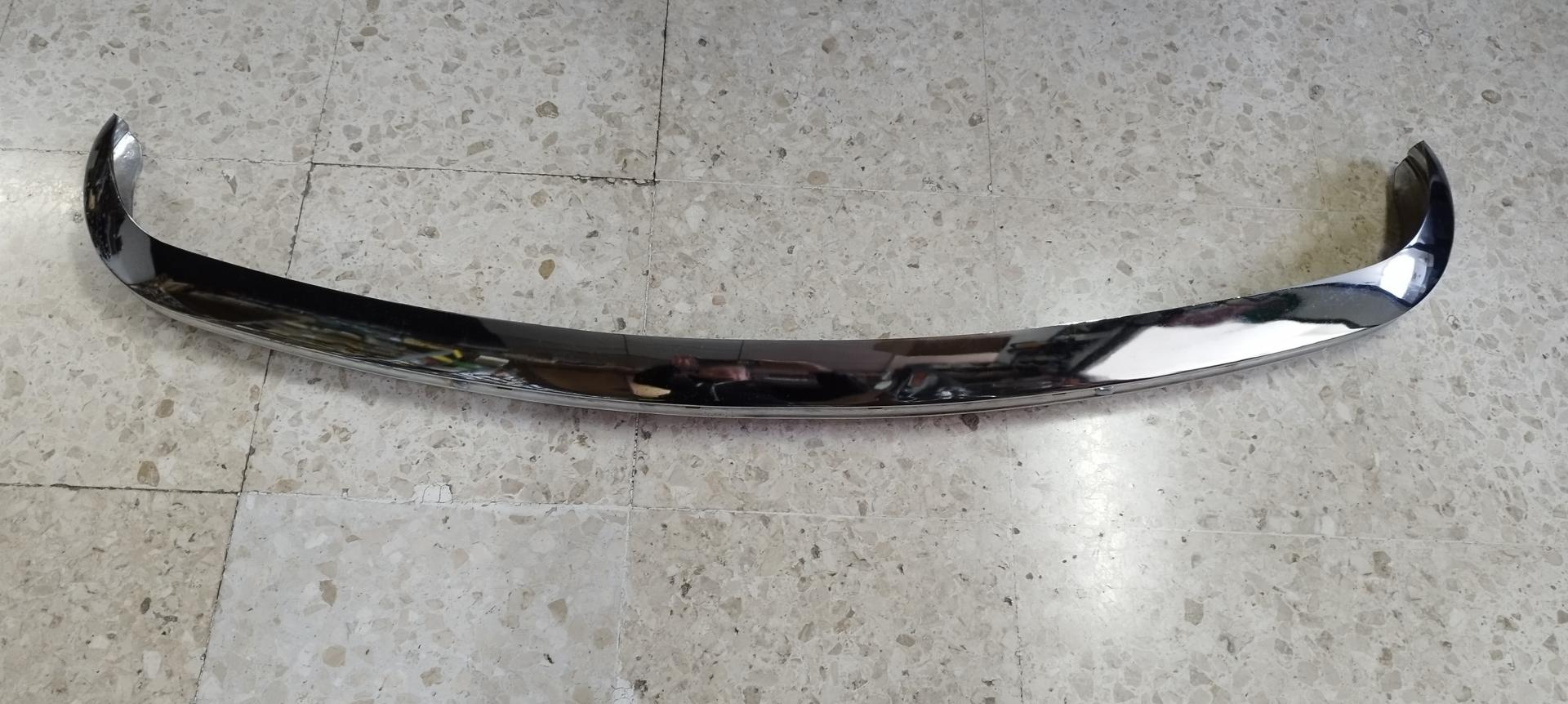 PARAGOLPES DELANTERO RENAULT 12 SUPER CON TALADROS PARA GOMA