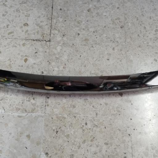 PARAGOLPES DELANTERO  RENAULT 12 SUPER CON TALADROS PARA GOMA