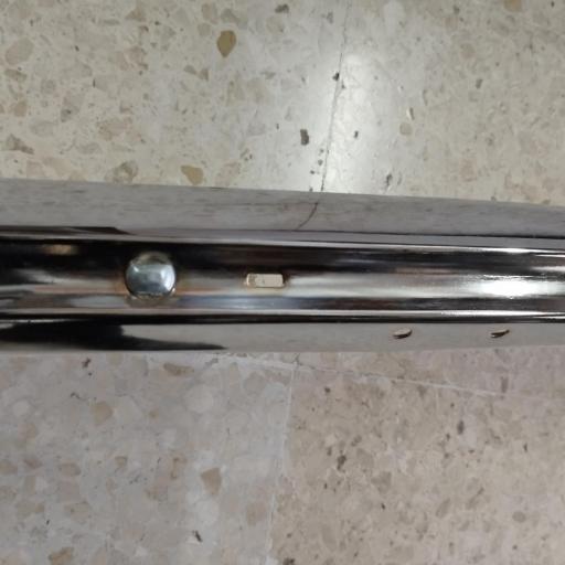 PARAGOLPES DELANTERO  RENAULT 12 SUPER CON TALADROS PARA GOMA [1]