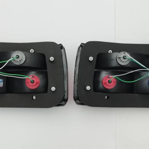 PILOTOS TRASERO BMW E30 DE 1987 A 1990 AHUMADOS [1]