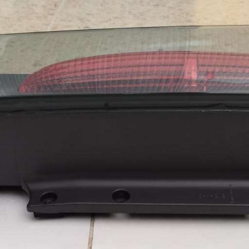 PILOTO TRASERO DERECHO OPEL VIVARO RENAULT TRAFIC NISSAN PRIMASTAR 2001 A 2014 [2]