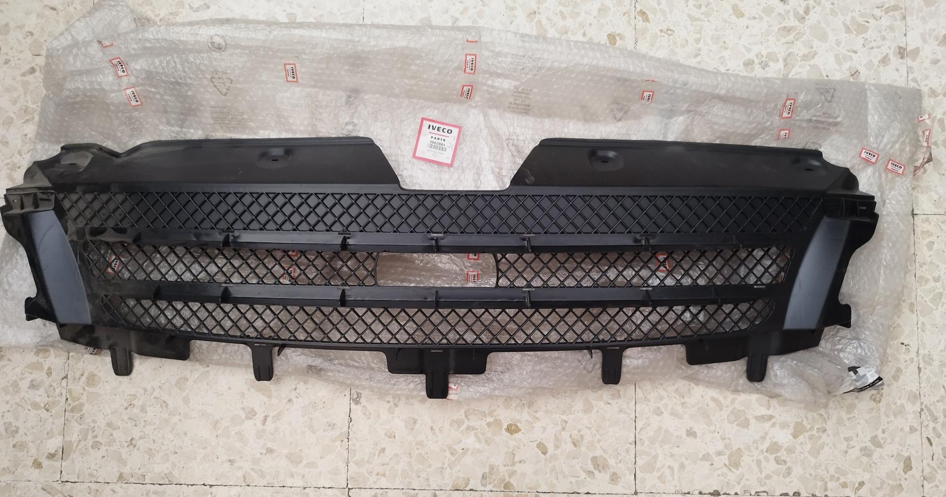 REJILLA DELANTERA IVECO DAILY DE 2006 A 2011