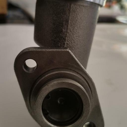 BOMBA FRENOS SEAT 1500 CON DEPOSITO [1]