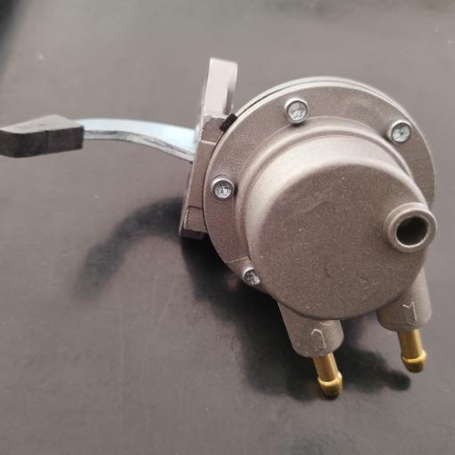 BOMBA DE GASOLINA MINI. [1]