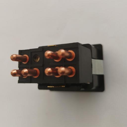 INTERRUPTOR LUZ DE AVERIA LAND ROVER DEFENDER [1]