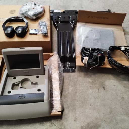 KIT PANTALLA TECHO JEEP CHEROKKE Y OTROS K-82211245AB