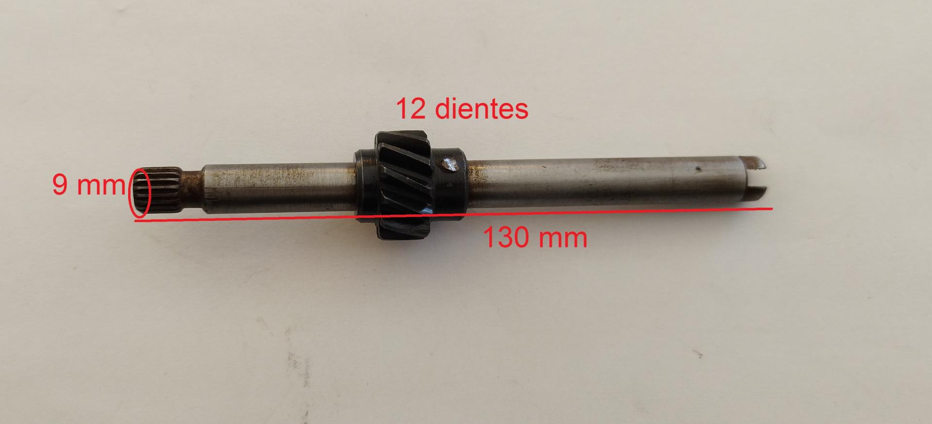 PIÑON BOMBA ACEITE SEAT 600