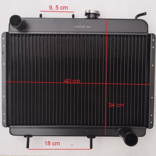 RADIADOR DE MOTOR RENAULT 4 Y 6 PRIMERA SERIE [1]