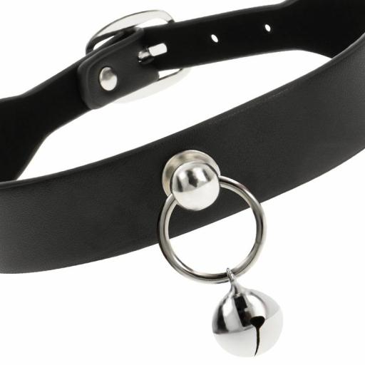 Collar con cascabel y argolla [1]