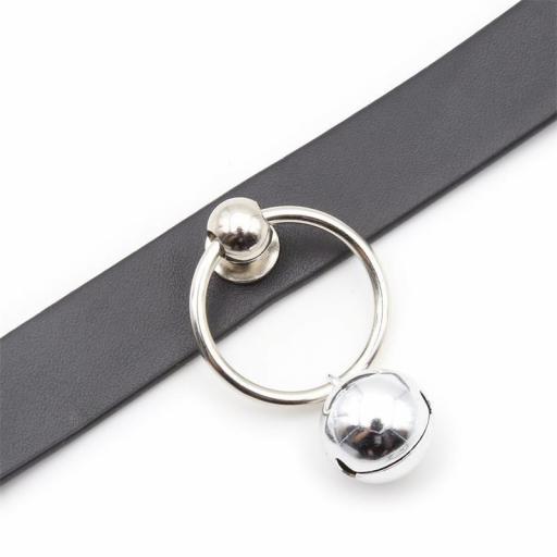 Collar con cascabel y argolla [2]