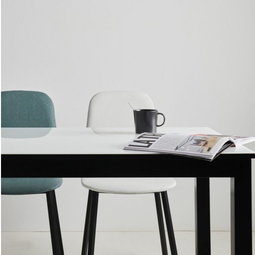 Mesa Aries fija rectangular de Mesimat con diferentes acabados [1]