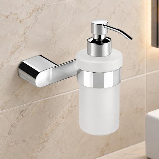 Dosificador pared Diva cromo de Pyp