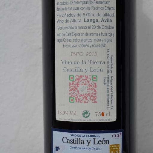 VINO TINTO JOVEN RACIMOS ENTEROS.VIÑA ALONDRA. LANGA-ÁVILA [2]