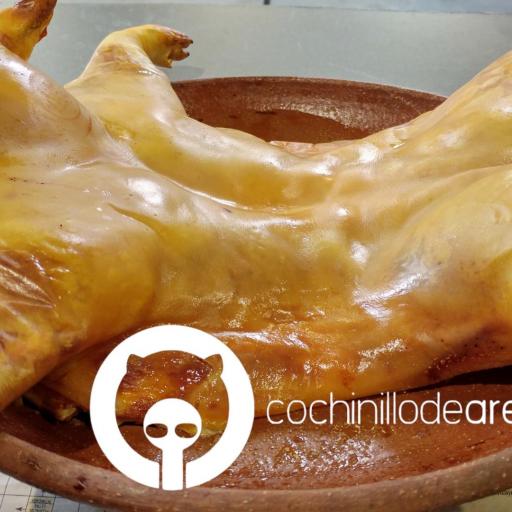 COCHINILLO ASADO,COCHINILLO DE ARÉVALO. ideal para 8/10 comensales.