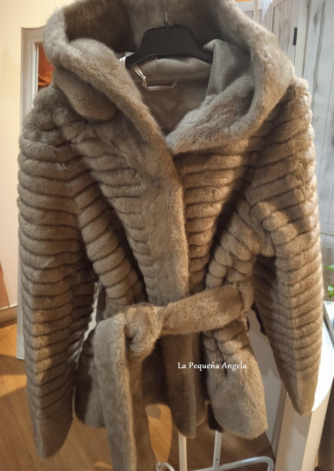 LATTE. CHAQUETON DE PELO IMITACIÓN VISON