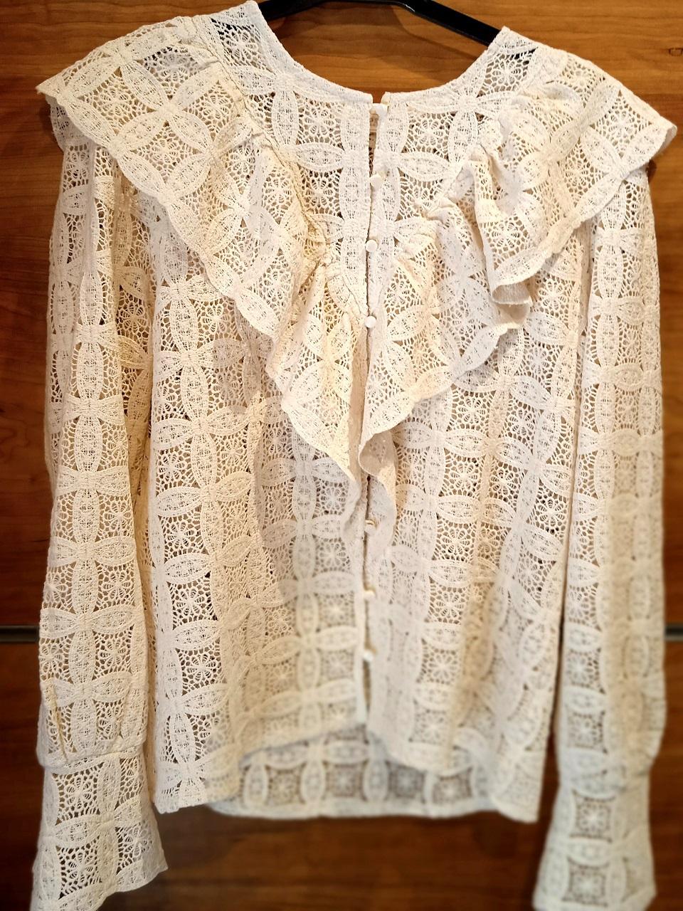 MATERA. CAMISA BEIGE GUIPUR