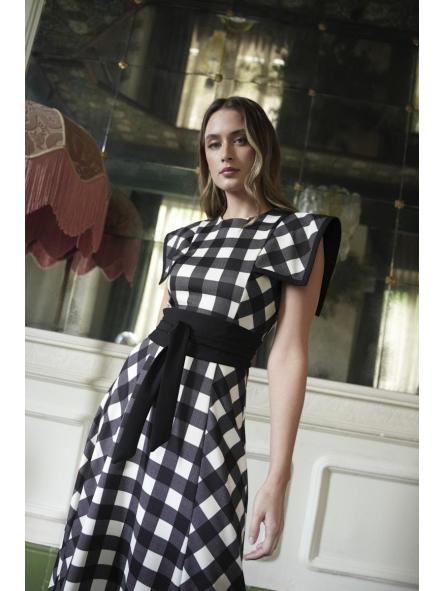 BASS. VESTIDO CUADROS NEGRO