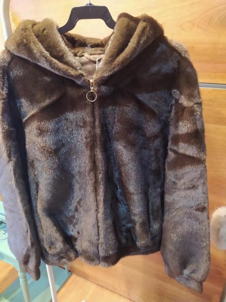 CAPUCHINO. BOMBER PELO IMITACIÓN VISON [1]