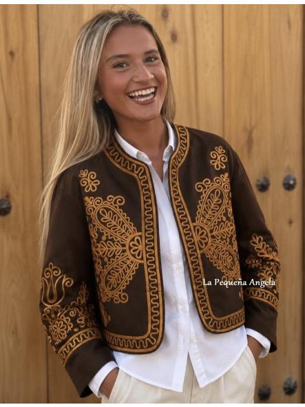 LABERINTO. CHAQUETA MARRON BORDADA