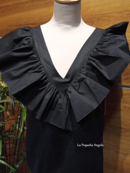 LEOTTA. BLUSA NEGRA