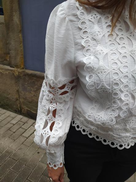 MIJAS. BLUSA BLANCA [3]