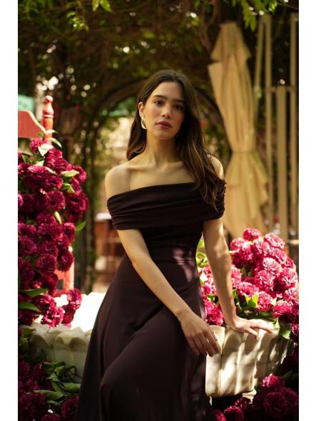NADIA. VESTIDO MARRON
