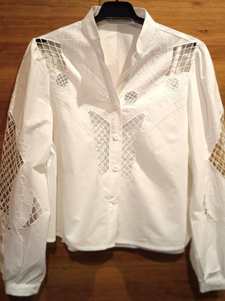 SALMA. CAMISA BLANCA