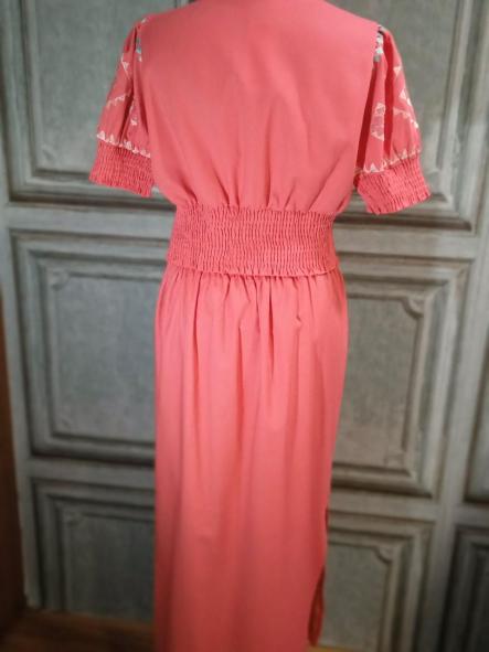 SANDY. CONJUNTO TOP Y FALDA EN CORAL [2]