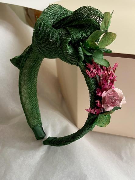 EL5 DIADEMA MUJER NUDO VERDE CON FLORES EN ROSA