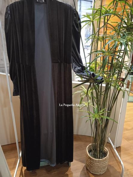 VELLUTO. CAFTAN TERCIOPELO GRIS