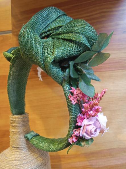 EL5 DIADEMA MUJER NUDO VERDE CON FLORES EN ROSA