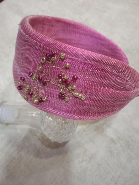 EL6 DIADEMA MUJERO EN ROSA CON PIEDRAS ROSA Y DORADO