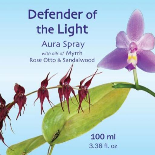 Defender of the Light con aceites de Mirra, Sandalo & Rosa de Bulgaria, etiqueta azul