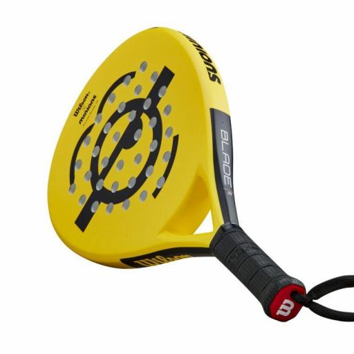 PALA DE PADEL WILSON BLADE JUNIOR - MINIONS [1]