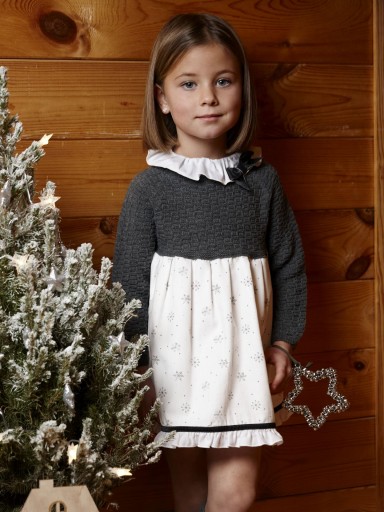 Juliana Vistiendo Bebés Vestido Cuerpo Punto Gris Falda Estampada Flores de Nieve Volante Cuello "Estelar" 26648 [0]