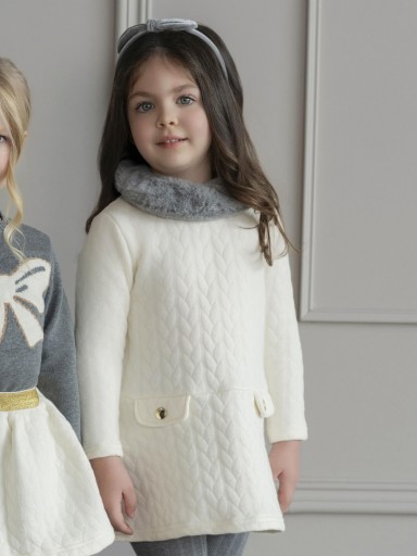Miranda Vestido Infantil Cloqué Trenzado Beig Cuello Pelo Gris "Faith" 0247/V [1]